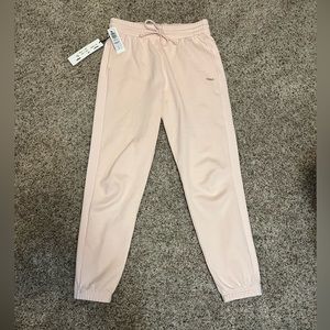 Aritzia Tna Terry Fleece boyfriend joggers. Brand new with tags! ✅